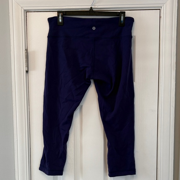 Lululemon Athletica Deep Blue Fleece Cropped Leggings Size 10 - Picture 3 of 5